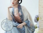 Reimagining the Traditional Cheongsam:Innovations in Design for the Long,Slit-Style Cheongsam