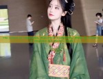 The Elegance of Horseface Skirt Set as a Wedding Gown for the Engagement Ceremony