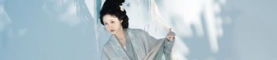 The Face-Veiled Hanfu:Exploring the Blend of Traditional Chinese Fashion and Modern Face Coverings