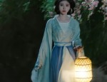 A Little Girls Hanfu Horseface Skirt and Hanfu Necklace:A Journey into Traditional Chinese Beauty