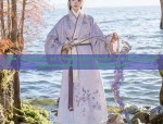 The Evolution of Traditional Hanfu in Ming Dynasty:Innovations and Adaptations