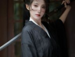 Creating a Slimming Effect with Hanfu Fashion for Plus-Size Individuals:Hiding the Belly with Style