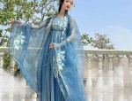 Embracing Modernity in a New Chinese-Style Cheongsam with Fluttering Sleeve Details