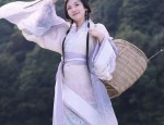 Embracing Traditional Elegance:Original Hanfu Fashion by Yujin