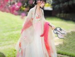 Embracing Traditional Elegance:The Revival of Chinese Cheongsam Skirts
