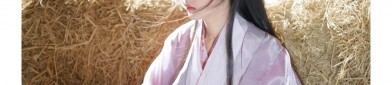 The Enchantment of a Girl in a Light Silk Hanfu
