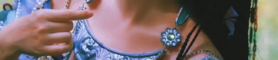 The Evolution of Cheongsam Design:The Case of Reverse-Sleeve and Flat-Cut Cheongsam