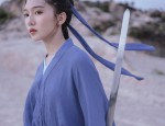 Elegant金丝绒珍珠旗袍，融合传统与时尚的艺术品