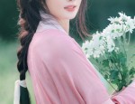 Splendor of the Hanfu:A Red Chest-Length Robe with a Skirt Length of 12 Meters