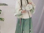 The Enchantment of a Sky Blue Horseface Skirt