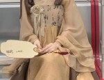The All-Opening Cheongsam with a Slimming Fit:A Closer Look into its Design and Appeal