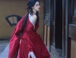 Red-Lined Horseface Skirt:A Closer Look into Its Beauty and Significance