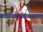 Reimagining the Traditional Cheongsam:Innovations in Sleeve Length and Style