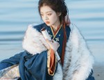 Reinventing the Yellow Cheongsam:A Modern Fashion Statement