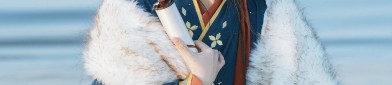 Reinventing the Yellow Cheongsam:A Modern Fashion Statement