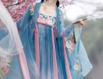 The Ming-Style Horseface Skirt:A Cultural Icon of Traditional Chinese Clothing