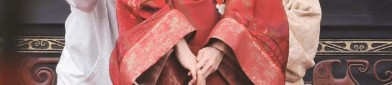 The Enchantment of Hanfu:A Girls Maimen Skirt and Its Cultural Significance