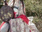 Youthful Cheongsam Style:Teenage Girls Embrace Oversized Qipao Fashion