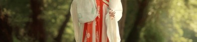 The Dominating Presence of Cancerian Hanfu:Embracing the Essence of Water and Tradition