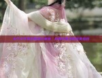 The Rising Interest of Junior Students in Hanfu Han Chinese Traditional Clothing)in Summer