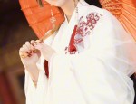 The Charm of Mamenqun for a Petite 1.5-Meter Frame