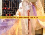The Little Girl in Traditional Chinese Hanfu at Age 7