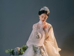 Embracing Modernity in Traditional Womens Cheongsam-Inspired Dress