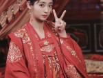 The Splendor of Hanfu in the Wei and Jin Dynasties