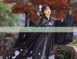 Winter Fashion:The Rise of Hanfu Kuji Girls in Traditional Elegance