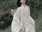 15-Year-Old小仙女汉服之旅，探寻古韵之美