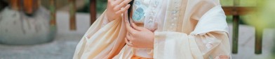 A Guide to Creating Traditional Girls Hanfu Hairstyles with Integrated Hair Buns and Wigs