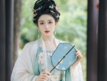 Custom-made Chinese-style Wedding Qipao:The Journey of Ordering a Traditional Elegance