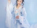 Plus-Size Cheongsam for the Joyous Mother-in-Law:A Guide to Wedding Dress Selection