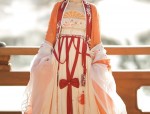 The Splendor of Hanfu:Earthy Clarity and Heavenly Purity in Traditional Chinese Attire
