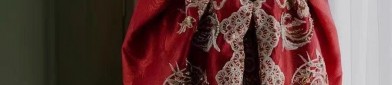 A Pink Hanfu Girls Enchanting Journey:A Glimpse of Fairy-like Elegance