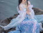 A Complete Guide to Traditional Waist-Length Hanfu Clothing