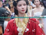 The 20-Year-Old Maiden in a Cheongsam:A Glimpse into Traditional Elegance