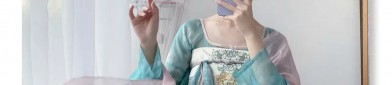 The Elegance of Cheongsam Gowns at Banquets