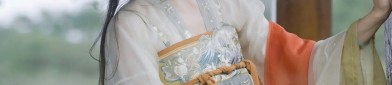 Green Casual Cheongsam:Embracing Comfort and Eco-Friendly Fashion