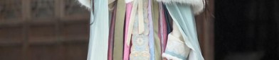 Golden Mask of Hanfu:A Glint of Splendor in Traditional Chinese Costume