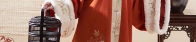 The Splendor of Cheongsam Skirts in Guangzhous Shisanxing Fashion District