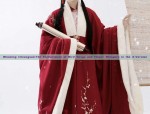The Splendor of Traditional Hanfu Headdress:Flower-Inlaid Combs and Interlaced Bloom Decorations