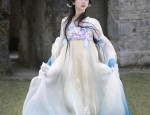 Red Cheongsam with a Cape for Short Girls:Embracing the Traditional Beauty