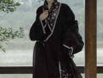 The Elegance of White High Heels with Cheongsam:A Fashionable Fusion