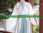 Embracing the Elegance of Cheongsam and Earrings:A Blend of Traditional Beauty and Modern Charm