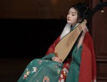 Embracing Traditional Elegance:The Sleeveless Cheongsam Blouse for Women