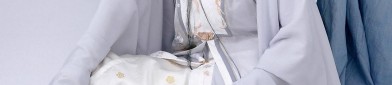 The Short-neck Cheongsam:A Traditional Chinese Outfits Modern Evolution