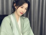 Embracing Modernity in Traditional Cheongsam:The Evolution of the Square-neck Design