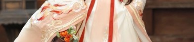 Elegant Clutch Bags with Cheongsam Charm:A Look into Quality and Style
