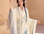 Reinventing the Qipao:A Modern and Stylish Revival of Traditional Chinese Elegance